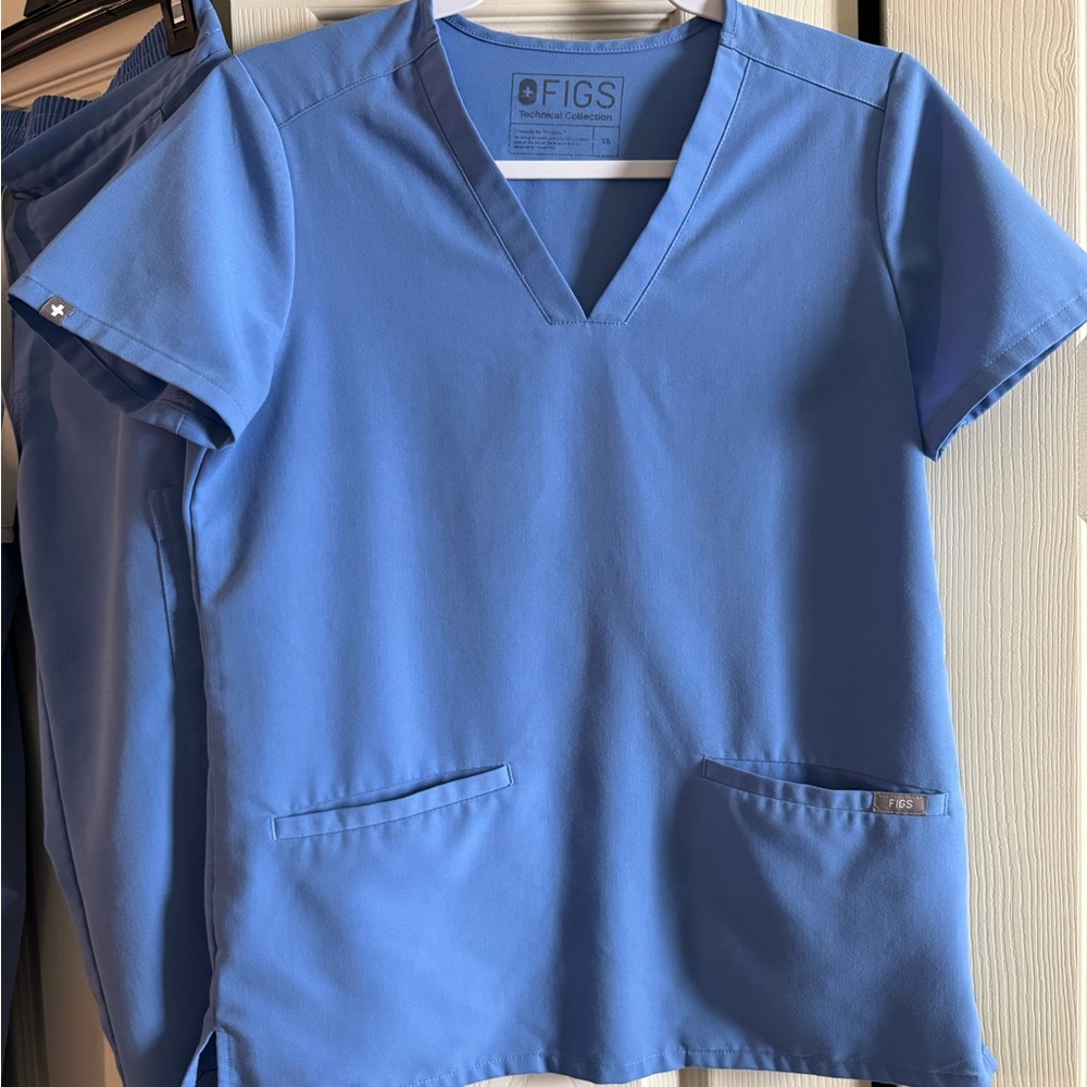 FIGS scrub set XS  Classic Blue Scrub Set